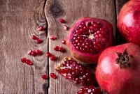 অবর্ণনীয় পুষ্টি উপাদান ও স্বাস্থ্য উপকারিতা ডালিমের