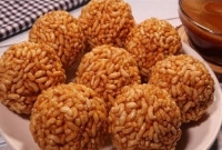 যেভাবে বানাবেন মুড়ির মোয়া