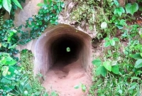 রহস্যময় এই সুড়ঙ্গের একপাশে বাংলাদেশ অন্যপাশে ভারত