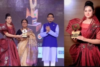 সেই মুহূর্তের ছবি পোস্ট করে যা লিখলেন বুবলী