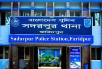 লাশ দাফনের ৫দিন পর জীবিত ফিরলেন গৃহবধূ!