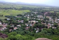 কোন গ্রামে শুধুমাত্র পুরুষরাই বসবাস করে?