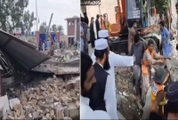 পেশোয়ারে বোমা হামলায় ধসে পড়েছে মসজিদ, ভেতরে আটকা ৩০-৪০ জন