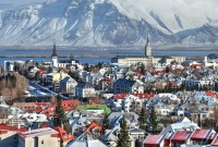 কোন দেশের নিজস্ব কোন সেনাবাহিনী নেই?