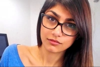 ফিলিস্তিনকে সমর্থন করায় কাজ হারালেন মিয়া খলিফা