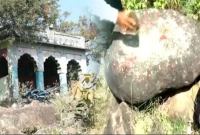 অদ্ভুত এক পাথর , এটা অলৌকিকতার চেয়েও কম কিছু নয়