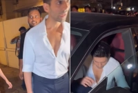 এক নায়িকার সঙ্গে ধরা খেলেন কার্তিক!