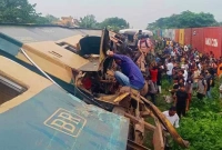 প্রত্যক্ষদর্শীদের বর্ণনায় ভৈরবের ভয়াবহ ট্রেন দুর্ঘটনা 