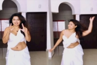 যুবতীর বেলি ড্যান্সের ভিডিও নিয়ে হইচই!