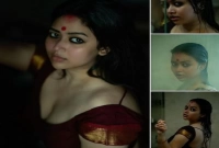 মুহুর্তেই ভাইরাল অভিনেত্রী ভাবনা, নেটদুনিয়া উত্তাল