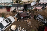 ঘণ্টায় ২৬৬ কিমি বেগে ঝড়ের আঘাত, মৃত্যু ১০০, লণ্ডভণ্ড উপকূলীয় শহর