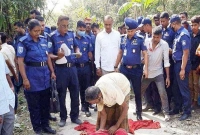 দাফন না করে স্ত্রীর মরদেহ নদীর বাঁধে ফেলে পালিয়েছেন স্বামী দাফন না করে স্ত্রীর মরদেহ নদীর বাঁধে ফেলে পালিয়েছেন স্বামী