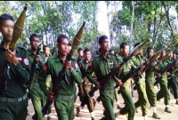 ভয়াবহ সংঘর্ষ, মিয়ানমার থেকে পালাচ্ছে হাজার হাজার বাসিন্দা