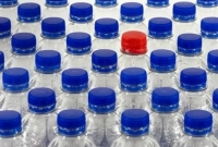 জানেন বোতলের ঢাকনার রং লাল-নীল-কালো হওয়ার মানে কী?