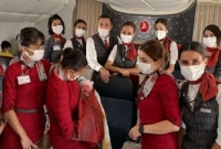 প্লেনের ভেতর সন্তান প্রসব করলেন এক নারী