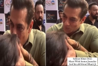 ভিড়ের মধ্যে নারীকে চুমু খেলেন সালমান খান!