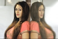 ফের আলোচনায় কুসুম সিকদার