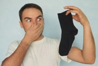 মোজার বাজে গন্ধ! জানুন সহজ সমাধান