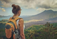 কোথাও ঘুরতে যাবেন? অবশ্যই সঙ্গে নিন এই ৫ জিনিস