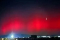 আশ্চর্য ঘটনা, হঠাৎই রক্ত বর্ণ হয়ে উঠল আকাশ!