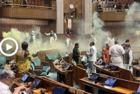 ‘একনায়কতন্ত্র চলবে না’ স্লোগান দিয়ে ভারতের লোকসভায় ‘স্মোক গ্রেনেড’ হামলা