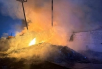 ভয়াবহ আগুন ফয়েল প্যাকেজিং কারখানায় 