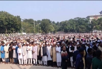 বাবার জানাজায় ছেলের ইমামতি