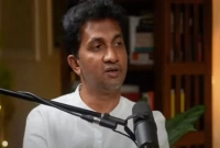 হতদরিদ্র বাবার আয় ছিল ১০ রুপি, ছেলের এখন তিন হাজার কোটির কোম্পানি!