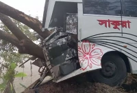 মুখোমুখি সংঘর্ষ, ২ জনের মৃত্যু