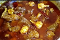 আস্ত রসুন দিয়ে গরুর মাংস ভুনা! জানুন রেসিপি