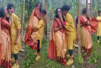 এবার শিক্ষা সফরে গিয়ে ছাত্রের সঙ্গে অন্তরঙ্গ ফটোশুট শিক্ষিকার!