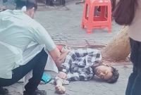 বিমানের টিকিট কেটেও মায়ের কোলে ফেরা হলো না প্রবাসী বিল্লালের! বিমানের টিকিট কেটেও মায়ের কোলে ফেরা হলো না প্রবাসী বিল্লালের!