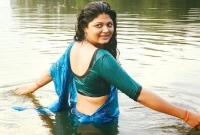 যে গুজব ছড়িয়ে পড়ল অভিনেত্রী মৌসুমি হামিদকে নিয়ে!