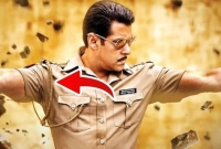 জানেন, পুলিশের ইউনিফর্মে এই দড়ি কেন থাকে? 