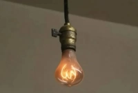  এই বাল্ব জ্বলছে ১২৩ বছর ধরে!
