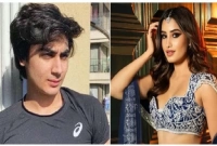 এবার বাবার বিয়েতে এসে প্রেমে পড়লেন ছেলে!