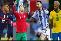 কে-সর্বকালের-সেরা-ফুটবলার-যাকে-বেছে-নেওয়া-হলো