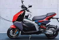 টিভিএস আনলো নতুন স্কুটার, ১০০ কিলোমিটার চলবে এক চার্জে