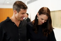 এক দশক প্রেমের পর বিয়ে করলেন নিউজিল্যান্ডের সাবেক প্রধানমন্ত্রী