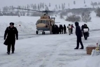 তুষারধস ও ঝড়ো আবহাওয়ার কারণে আটকা ১ হাজার পর্যটক