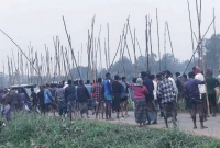 মাইকিং করে সংঘর্ষের প্রস্তুতি!