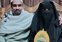 মাত্র ১৮ মাসে পবিত্র কোরআনে হাফেজ হলেন ১২ বছরের সুম্মিয়া