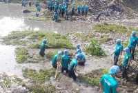 এমপি হয়েই নদী পরিষ্কারে কাদায় নামলেন ব্যারিস্টার সুমন এমপি হয়েই নদী পরিষ্কারে কাদায় নামলেন ব্যারিস্টার সুমন