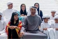 মোট ২৫ লাখ কোটি টাকার সম্পত্তি রয়েছে এই পরিবারের!