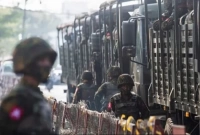 ভারতে ঢুকছে মিয়ানমারের শত শত সেনা