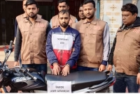 মামলায় হাজিরা দিয়ে ফিরলেন পুলিশের মোটরসাইকেল চুরি করে!