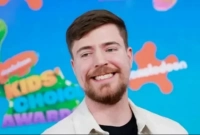 সপ্তাহে আয় ২ কোটি ৮০ লাখ টাকা এক ভিডিও থেকেই!