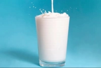 কোন দুধ খাওয়া বেশি ভাল, কাঁচা নাকি ফুটিয়ে?