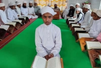 ১৩ বছরের রবিউল কোরআনে হাফেজ হলেন মাত্র ১৪৬ দিনে 