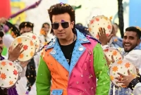 এই গানে শাকিবের সঙ্গে তিন শতাধিক নৃত্যশিল্পী!